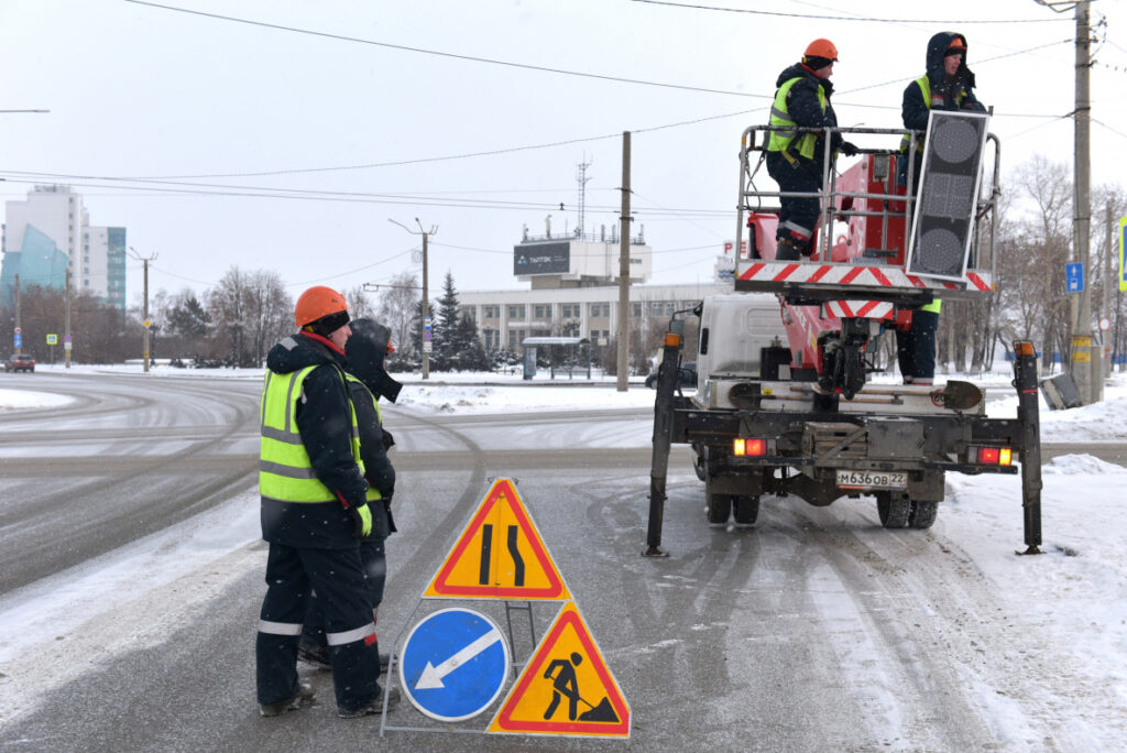 Новый светофор будет установлен на площади Баварина