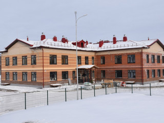 В селе Ая в Алтайском крае близится к завершению строительство детских яслей-сада на 140 мест