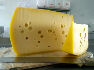 Сыр «Алтайский» удостоен серебряной медали международного конкурса «Гарантия качества – 2020»