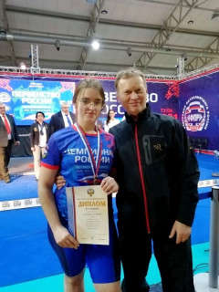 Алтайские спортсменки завоевали две медали на первенстве России по пауэрлифтингу