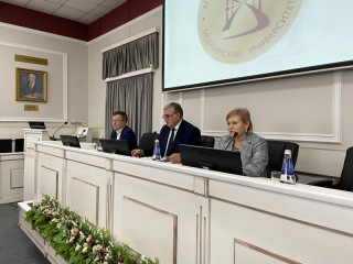 В Алтайском крае в 2020 году семь проектов, направленных на развитие биотехнологий, поддержали грантами