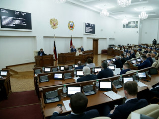 Депутаты АКЗС приняли изменения в закон «О физической культуре и спорте в Алтайском крае»