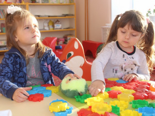 Благодаря участию в краевой адресной инвестиционной программе в Родинском районе Алтайского края обновили группу в детском саду