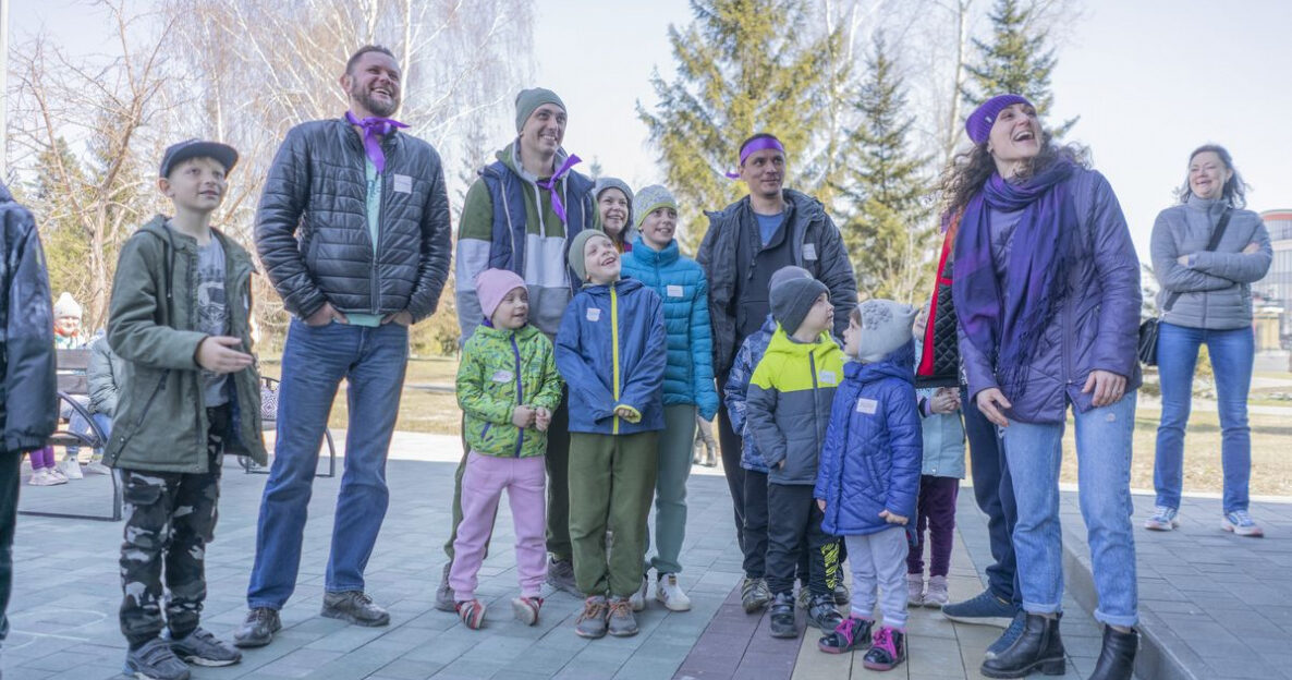 В День отца в Барнауле провели праздничный квест для пап с детьми