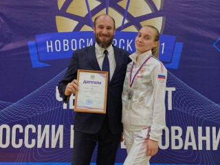 Алтайская спортсменка завоевала серебро в личном зачете на чемпионате России по фехтованию