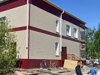 В рамках национального проекта «Образование» почти 5 миллионов рублей направили на капитальный ремонт спортзала в школе Ключевского района Алтайского края