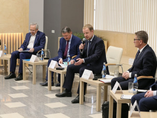 Вопросы поддержки и развития малого и среднего бизнеса обсудили на пленарном заседании VII Конгресса предпринимательских объединений Алтайского края