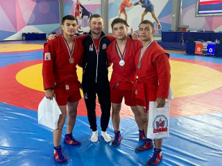 Алтайские спортсмены стали призерами Всероссийского турнира по боевому самбо