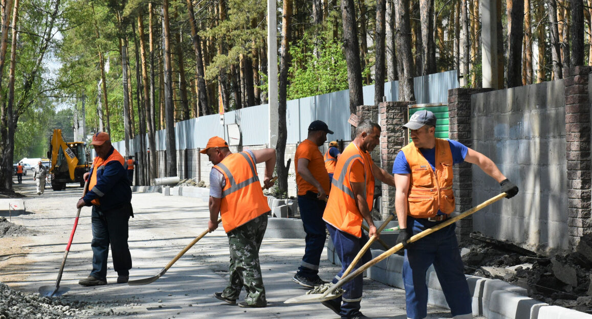 В Барнауле приступили к ремонту еще четырех участков по дорожному нацпроекту
