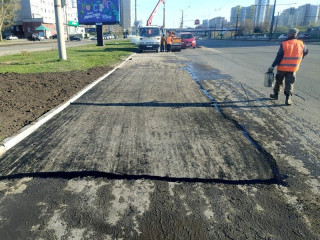 Почти две тысячи квадратных метров асфальта восстановил Барнаульский водоканал в ходе мероприятий по благоустройству в Барнауле