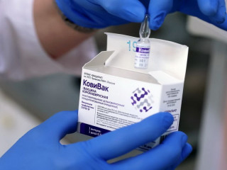 В Алтайский край поступила вакцина «КовиВак»