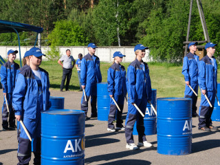 Девять команд участвуют в соревнованиях по профессиональному мастерству среди филиалов компании «Алтайкрайэнерго»
