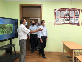 Первый заместитель Председателя Совета Федерации ФС РФ Андрей Турчак: Мы будем вместе решать поставленную Президентом России задачу совершенствования сельских школ