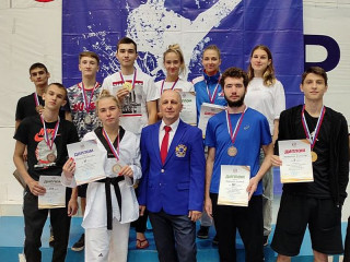 Девять медалей завоевали алтайские спортсмены на чемпионате Сибири по тхэквондо ВТФ