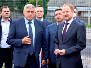 В Тальменском районе Алтайского края ведется строительство и капитальный ремонт социально значимых объектов на общую сумму 1,7 миллиарда рублей