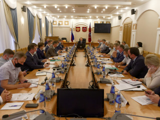 Губернатор Алтайского края поручил увеличить до 500 миллионов рублей объем закупок пассажирского транспорта для муниципальных перевозок