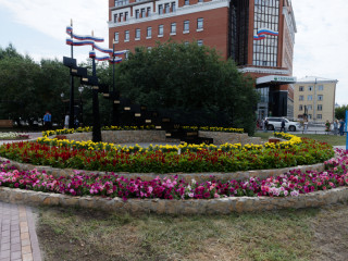 В Барнауле открыли сквер Десантников