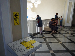 Первое представление в новом здании Алтайского краевого театра кукол «Сказка» посетили дети с ограниченными возможностями здоровья