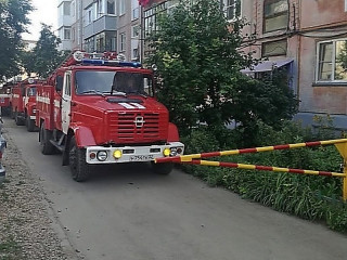 Пожарные проверили возможности проезда по дворовым территориям Рубцовска Алтайского края