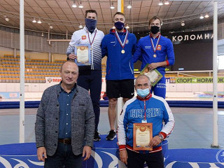 Алтайский спортсмен завоевал золото на первом этапе Кубка России по конькобежному спорту