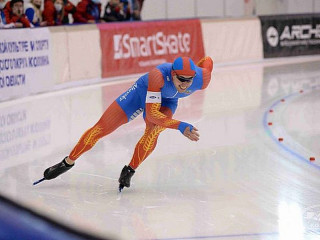 Алтайский конькобежец стал чемпионом России на дистанции 500 метров
