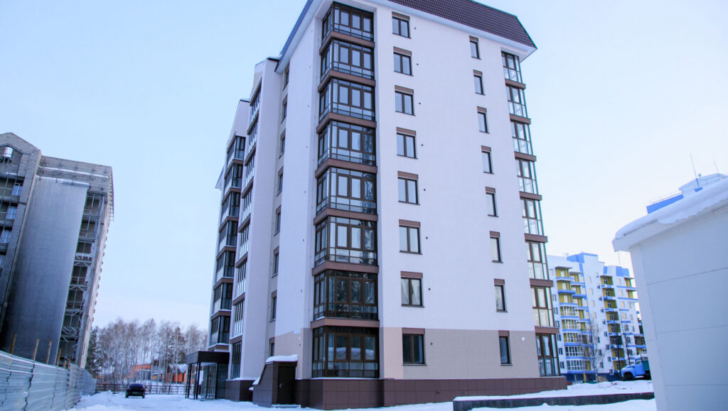 В Барнауле введена в эксплуатацию первая очередь ЖК Парковый