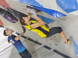 Алтайская спортсменка стала победителем Всероссийского «Рождественского турнира» по скалолазанию