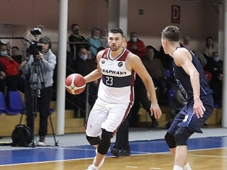 Алтайские баскетболисты впервые в этом сезоне Суперлиги-1 набрали более ста очков за матч