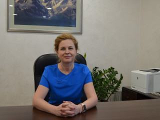 Главный врач Городской больницы №8 столицы Алтайского края Ольга Лавриненко удостоена почетного звания «Заслуженный врач Российской Федерации»