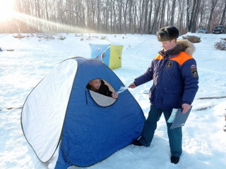 Более 3500 профилактических бесед и порядка 700 занятий в школах – в Алтайском крае продолжают акцию «Безопасный лед»