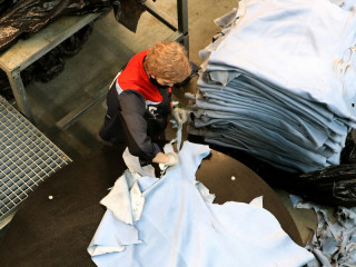 Завод «Русская кожа – Алтай» в Заринске расширил ассортимент выпускаемой продукции