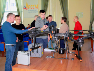 Опыт применения беспилотных летательных аппаратов в сельском хозяйстве обсудили в Алтайском государственном аграрном университете