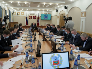 В Правительстве Алтайского края обсудили меры по минимизации последствий антироссийских санкций