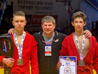 Два алтайских спортсмена выступят на первенстве России по самбо