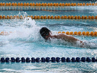 24 медали завоевали алтайские пловцы на чемпионате и первенстве Сибири