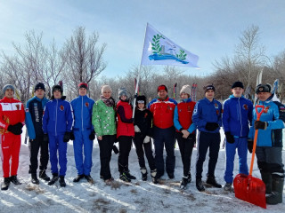 27 команд совершили лыжный переход, посвященный алтайским красноармейцам, погибшим в годы Великой Отечественной войны
