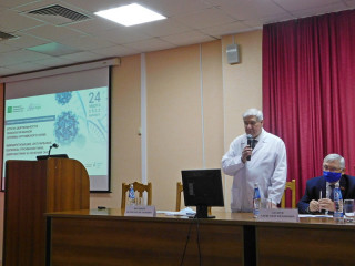 Возможности ранней диагностики и лечения рака в новых условиях обсудили в Алтайском крае