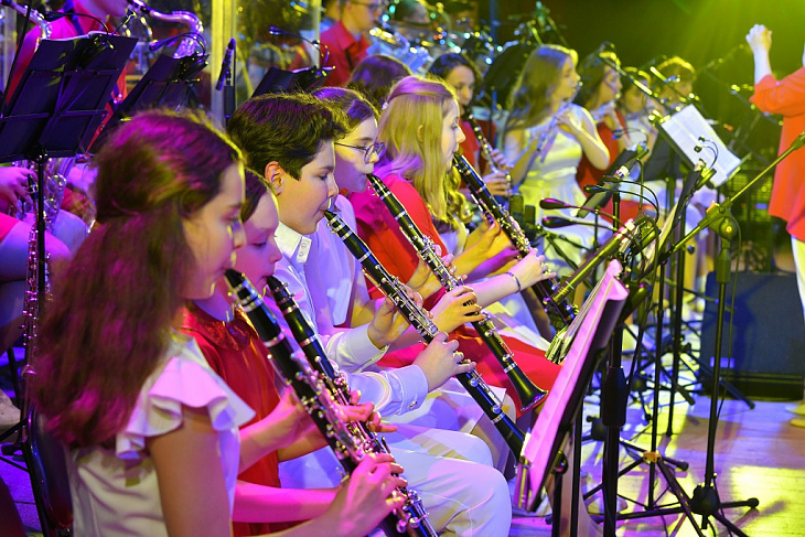 Творческие коллективы Барнаула получают новые возможности для развития