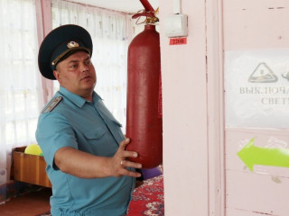 До начала оздоровительной кампании спасатели проверят более 800 учреждений летнего отдыха детей в Алтайском крае