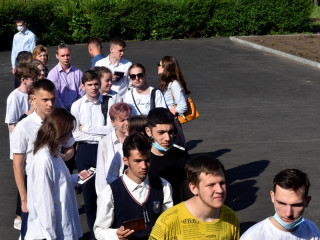 Более двух тысяч одиннадцатиклассников Алтайского края сдали первый государственный экзамен