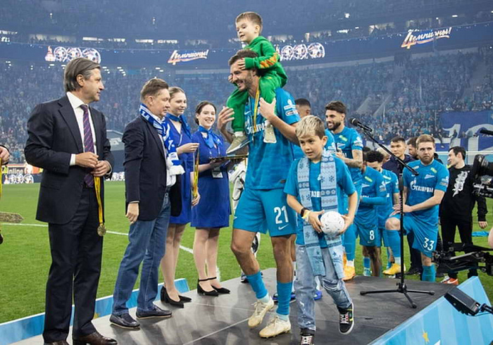 Барнаульский футболист стал четырёхкратным чемпионом России