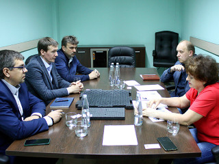 Представители Алтайского государственного аграрного университета и Барнаульского завода резиновых технических изделий обсудили перспективы сотрудничества