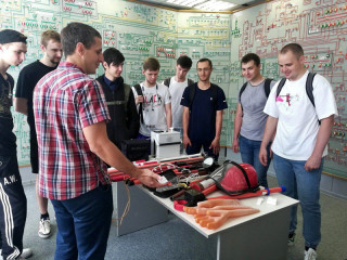 В Барнауле энергетики организовали экскурсию для студентов