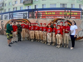 В алтайском наукограде юнармейцы создали граффити Победы