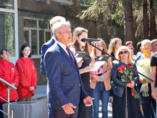 В Барнауле около 600 выпускников Барнаульского базового медицинского колледжа получили дипломы