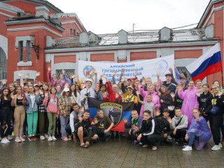 В алтайском педагогическом вузе организовали «Университетскую смену» для детей из Донбасса