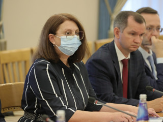 Минздрав Алтайского края предлагает вернуть масочный режим для жителей региона старше 65 лет