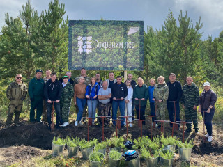 Представители Алтайского края поддержали кампанию «Сохраним лес» в Кузбассе