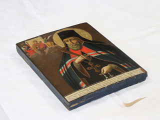 В Барнаул специальным рейсом доставили уникальные иконы из Центрального музея древнерусской культуры и искусства имени Андрея Рублева