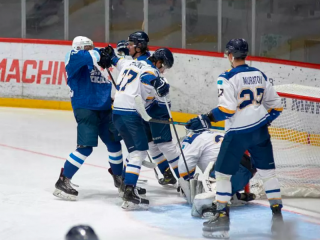 Алтайские хоккеисты одержали победу в контрольном матче с «Торпедо»